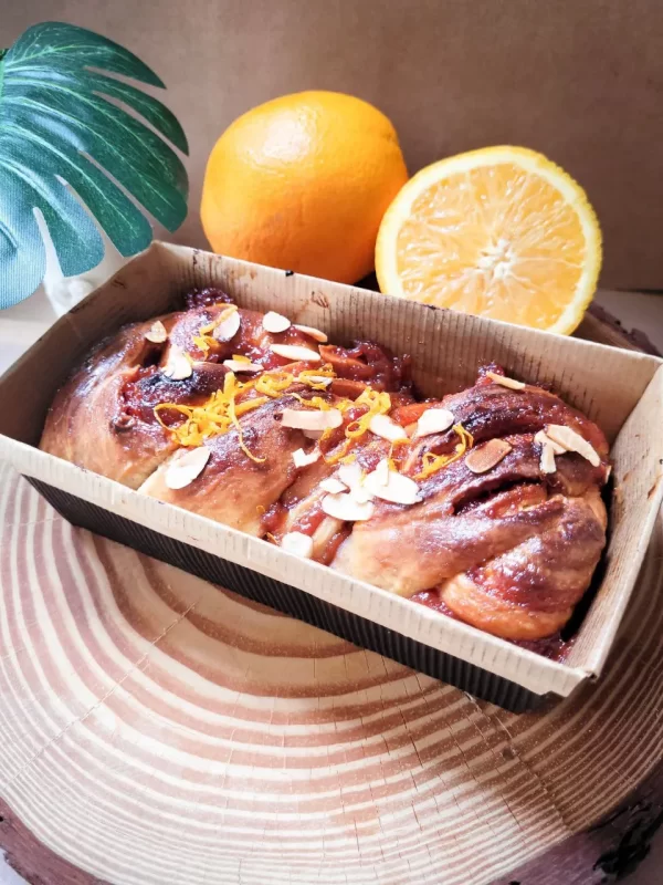 Babka Goiabada, raspas de laranja & amêndoas